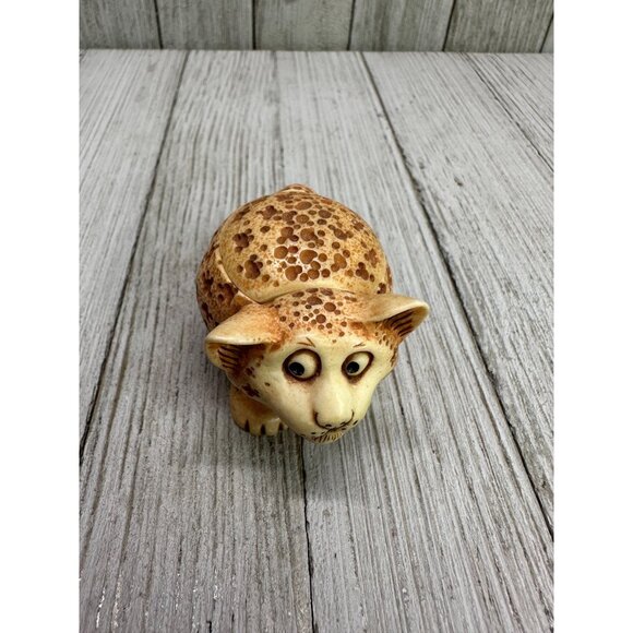 Vtg Harmony Kingdom Pot Bellys "Trixie" Farmyard Times Cat Figurine 2in Long - Picture 5 of 11